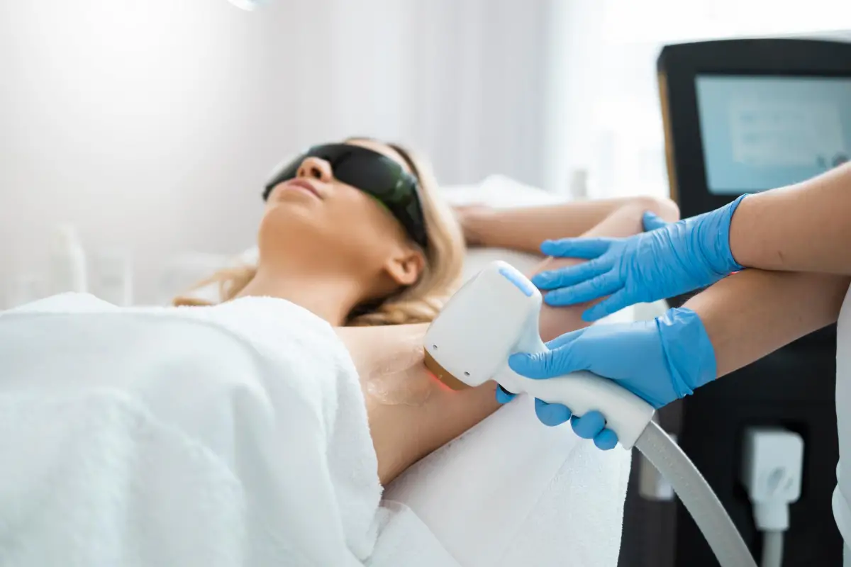Épilation laser autour de Saint-Laurent-Blangy